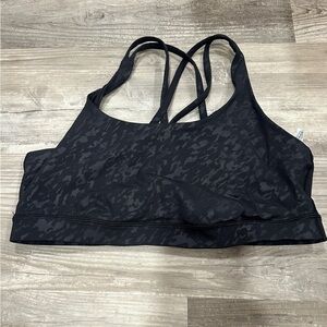 Lululemon Energy Bra *Medium Support, B–D Cups Motion Dash Emboss Black sz 12